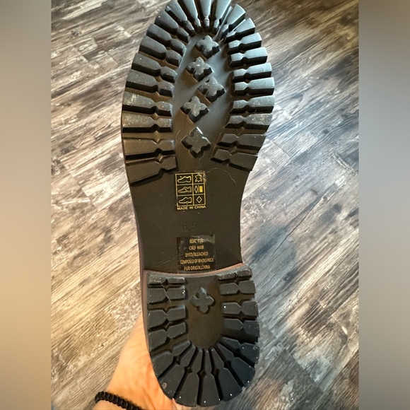 NEW Vintage Havana Fairview Black Bootie with Cheetah print detail - Picture 3 of 8